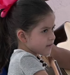 Niños de México llevan a la música un poema de Ela Urriola