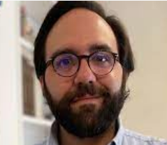 Un poema puede ser ficción pero no mentira